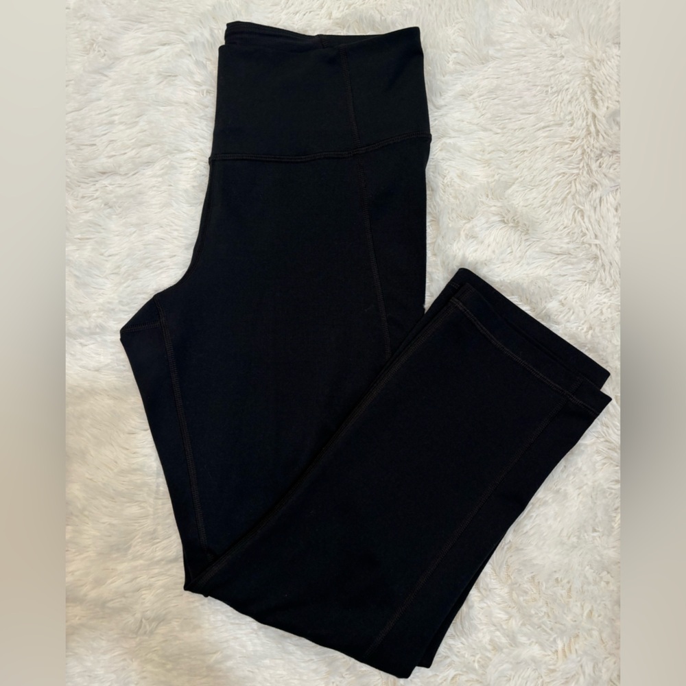 Under Armour Cropped Leggings Size Medium Black